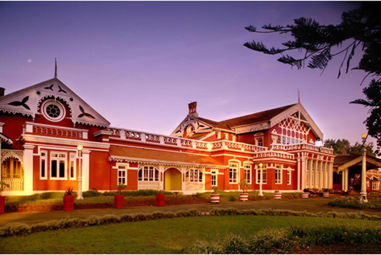 Welcomheritage Fernhills Royal Palace Ooty Kültér fotó