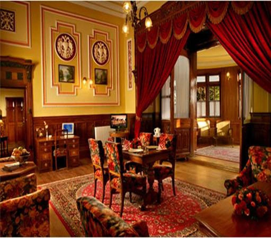 Welcomheritage Fernhills Royal Palace Ooty Kültér fotó